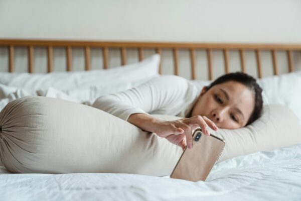 Nowa choroba cywilizacyjna: czym naprawdę jest społeczny jet lag?